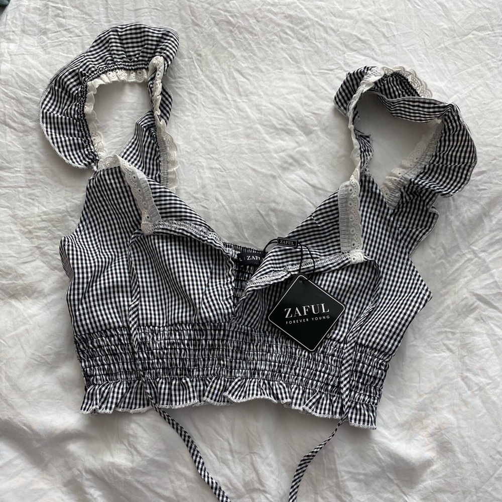 NWT Gingham Crop top!